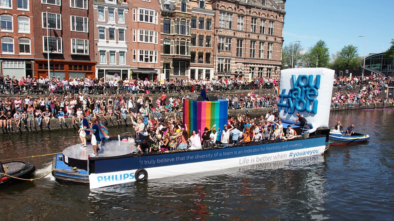 De Philips-boot bij Amsterdam Pride