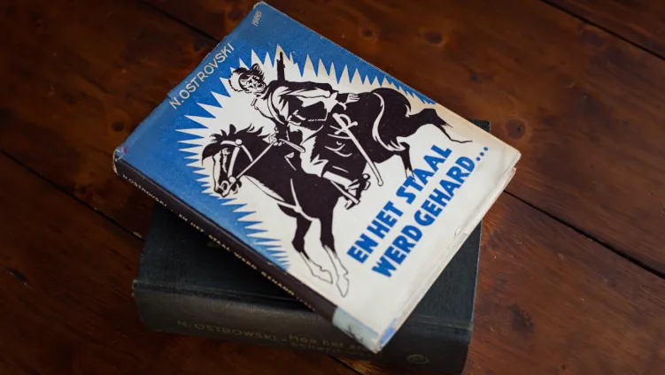 Het boek met de meeste herdrukken waarvan je waarschijnlijk nog nooit hebt gehoord: "En het staal werd gehard..."