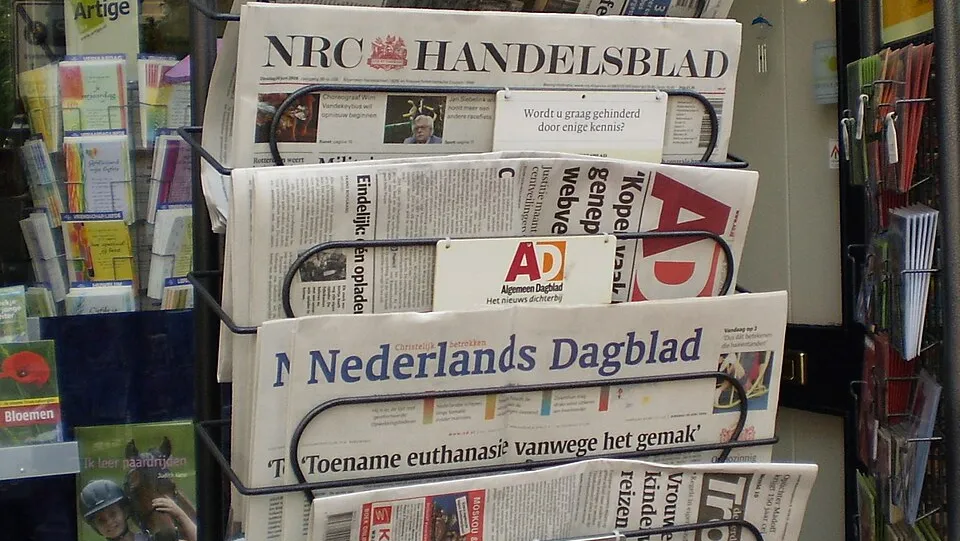 In deze krantenstand is het christelijke Nederlands Dagblad het enige ‘onafhankelijke’ medium. De Volkskrant en AD zijn ingelijfd bij (DPG), het NRC bij Mediahuis.